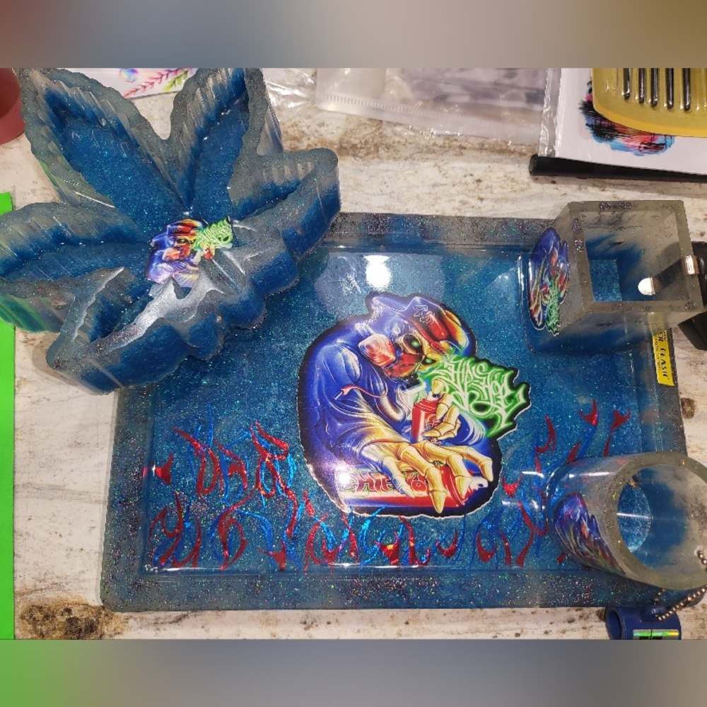 New Custom Spray Art Rolling Trays